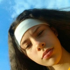 Meet your Posher, Hopee